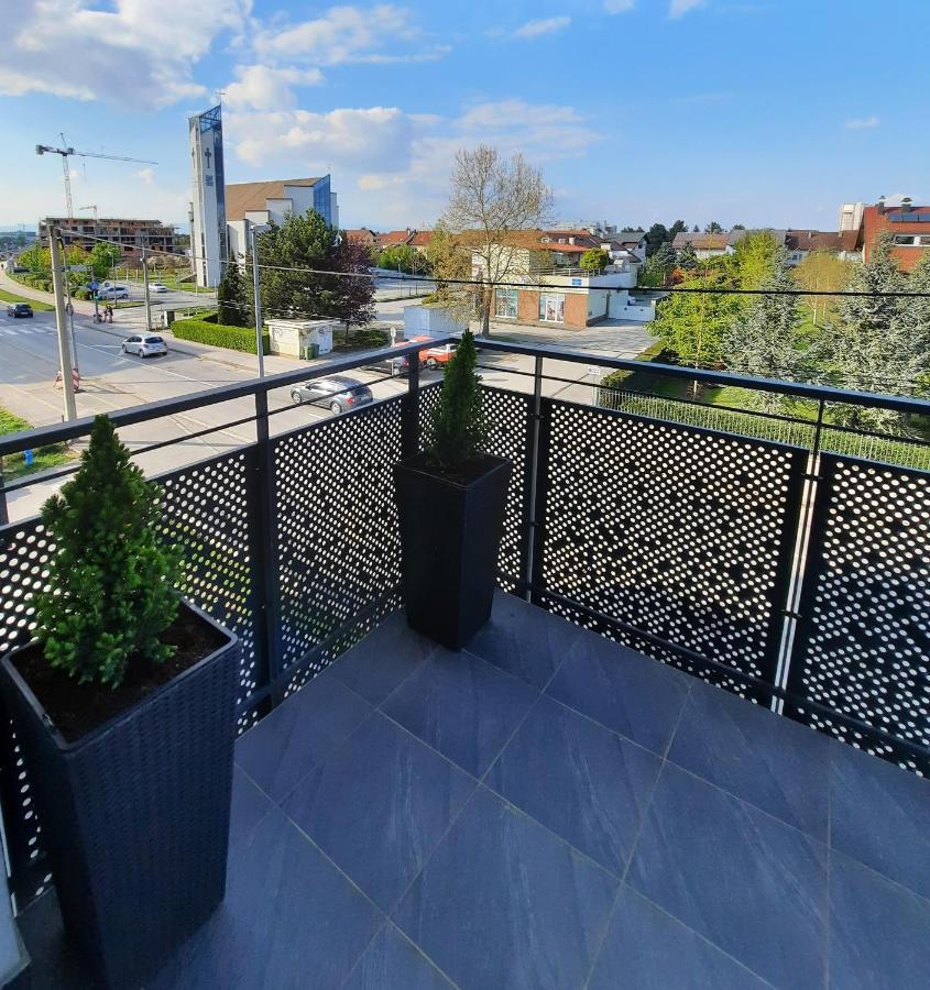 Apartment Mrvica Near The Zagreb Airport Velika Gorica Dış mekan fotoğraf